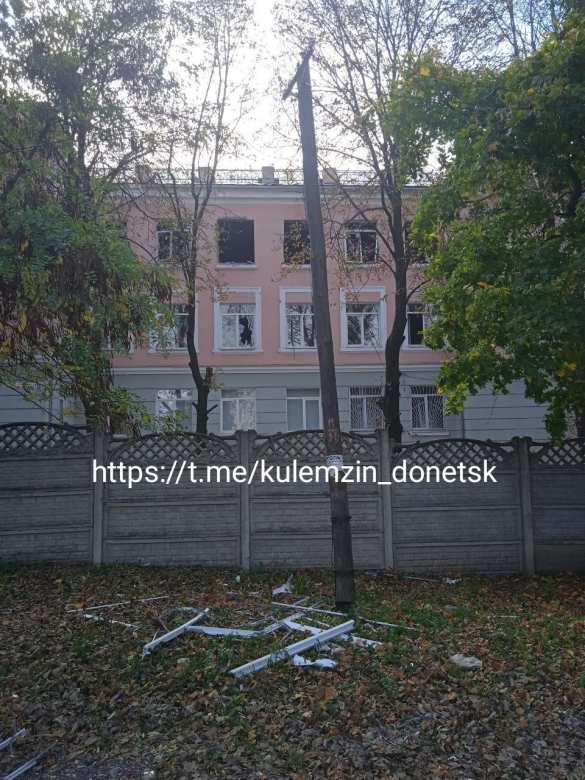 Донецк: ВСУ продолжают бить по центру города, под огнём школа (+ВИДЕО, ФОТО) | Русская весна