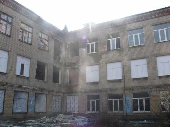 Дети Донбасса не будут сидеть в подвалах: в ДНР восстанавливают школы после страшных обстрелов ВСУ (ФОТО ДО И ПОСЛЕ) | Русская весна