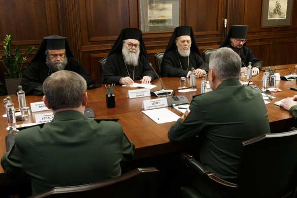 Сирия спасена: Патриарх всего Востока встретился с Шойгу и передал послание для России (ФОТО) | Русская весна