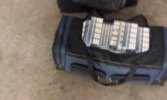 На украинской границе задержали грузина, который вез в Венгрию 45 ящиков сигарет (ФОТО) | Русская весна