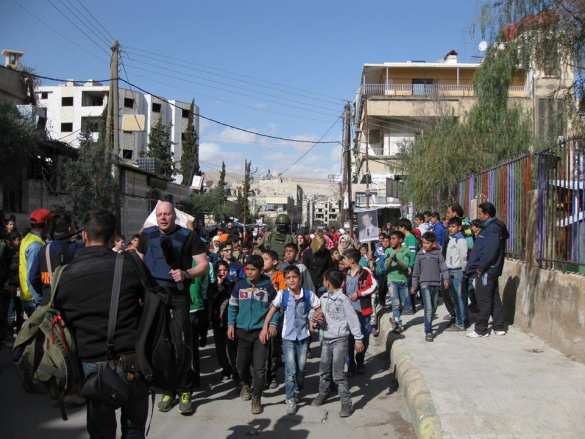 «Вежливые люди» впечатлили западных журналистов во время осмотра окрестностей Дамаска (ФОТОРЕПОРТАЖ) | Русская весна