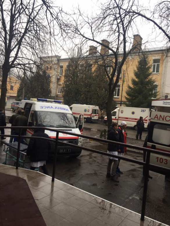 «В Киеве новый борт с тяжелыми ранеными, как в 2014 году», — украинские «волонтеры» (ФОТО) | Русская весна