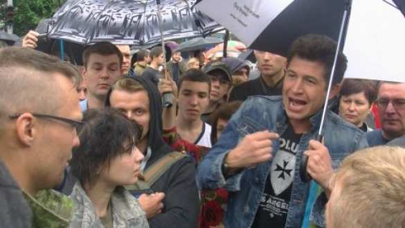 Обстановка в Киеве накаляется: идут потасовки, грозят новым Майданом и требуют назначить Семенченко министром обороны (фото, видео) | Русская весна