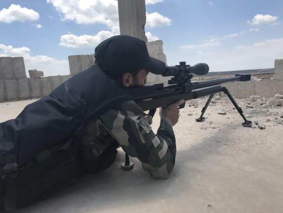 Ад на юге Сирии: ВКС вместе с «духами» громят ИГИЛ, страшная вонь от сотен разлагающихся боевиков (ВИДЕО, ФОТО 18+) | Русская весна