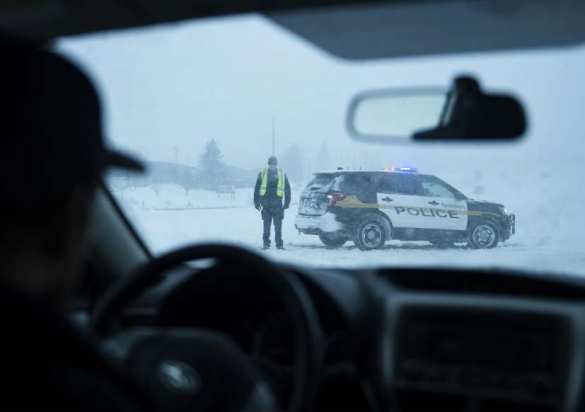 Снова Путин? «Циклон-бомба» ударила по США — падают деревья, отменены авиарейсы, закрыты учреждения и трассы (ФОТО, ВИДЕО) | Русская весна