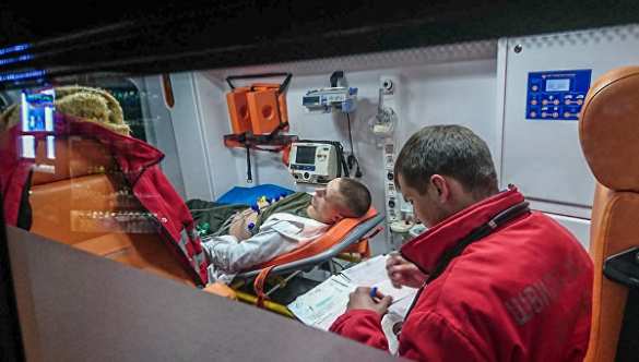 Ещё один солдат рухнул в обморок перед Порошенко (ФОТО, ВИДЕО) | Русская весна