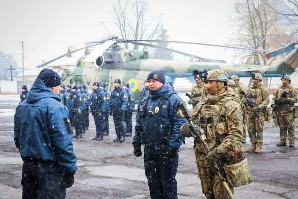 Подготовка к «АТО»? Спецназ, бронетехника и вертолёты нацгвардии переброшены в горные районы Закарпатья (ФОТО) | Русская весна