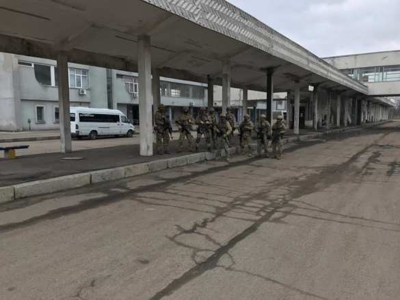 Улицы украинских городов заполонили «зелёные человечки» в масках и с оружием (+ВИДЕО, ФОТО) | Русская весна