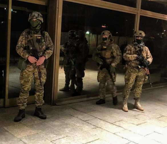 Спецназ ВСУ схватил нацистов, пришедших к эсминцу США спросить «Кто заказал Катю Гандзюк?» (ФОТО) | Русская весна