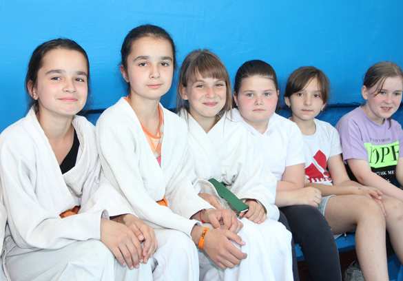 Глава ДНР посетил отремонтированную спортивную школу в Новоазовске (ФОТО) | Русская весна