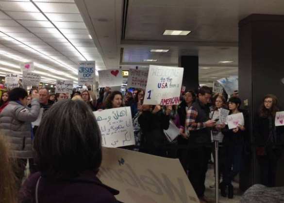 США охватили протесты против запрета на въезд мусульман (ФОТО, ВИДЕО) | Русская весна