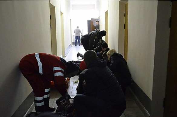 В Жмеринке полиция отметелила «патрiотив», попытавшихся сорвать сессию горсовета (ФОТО, ВИДЕО) | Русская весна