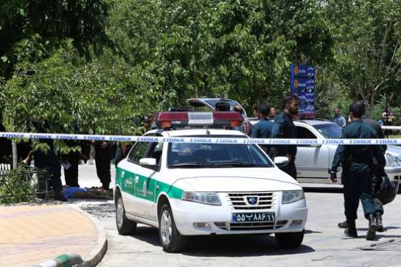 Кровавая бойня: боевики расстреляли военный парад в Иране, десятки убитых и раненых (+ФОТО, ВИДЕО 18+) | Русская весна