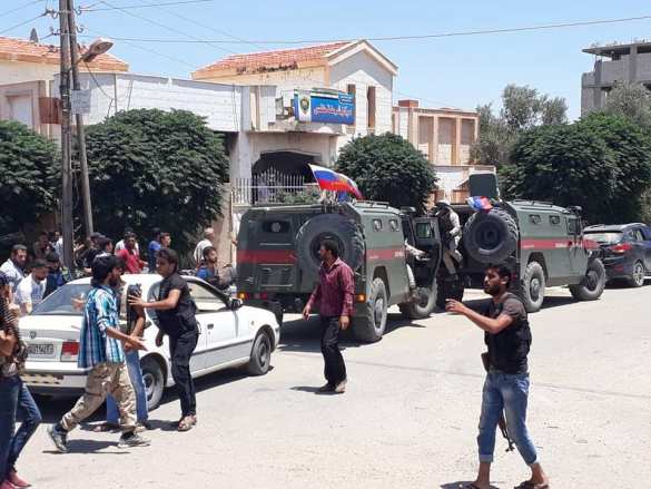 Кадры триумфа: Боевики сдали российским военным большой анклав на юге Сирии (ФОТО, ВИДЕО) | Русская весна