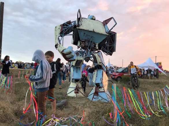 Карго-культ: украинец собрал «трансформера»-протоукраинца из старых запорожцев (ФОТО) | Русская весна