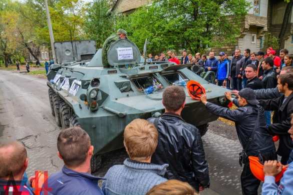 Жители ДНР разоружили иностранную миссию и выдворили за пределы Республики — учения в Донецке (ФОТОРЕПОРТАЖ) | Русская весна