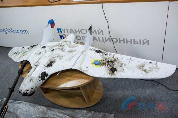 Кровавый провал ВСУ: Армия ЛНР показала трофеи и эвакуацию трупа гранатомётчика (ФОТО, ВИДЕО 18+) | Русская весна