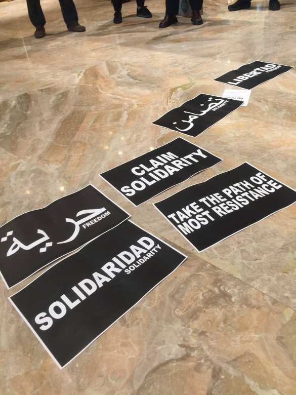 Протестующие атаковали Trump Tower (ФОТО, ВИДЕО) | Русская весна