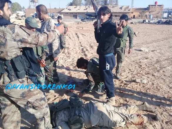 Жестокие кадры: «Элитные смертники» ИГИЛ уничтожены при контрударе к югу от Дейр Зор (ФОТО 18+) | Русская весна