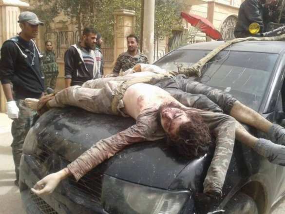 Кровавый провал: мощное наступление ИГИЛ на Дейр эз-Зор окончилось бегством, трупы боевиков вывозят в кузовах машин (ФОТО 18+) | Русская весна