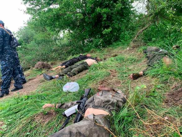 Бой с бандой в лесу Дагестана — уничтожены боевики, спецназовец ранен (ВИДЕО, ФОТО 18+) | Русская весна