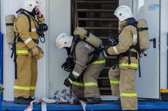 На стройплощадке Крымского моста прошли учения МЧС России (ФОТО) | Русская весна