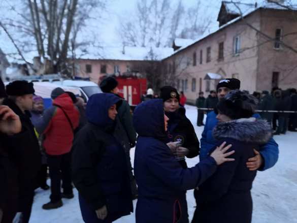 Взрыв бытового газа в жилом доме Уфы, пострадал весь подъезд (ФОТО, ВИДЕО) | Русская весна
