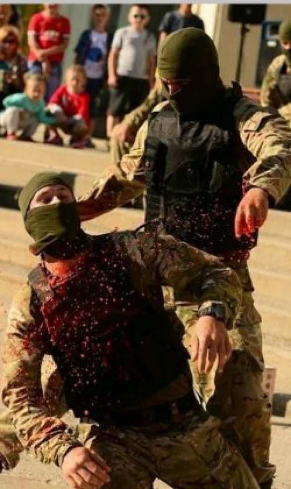 Хроники УГИЛ: спецназовцы «перерезали горло» друг другу на детском празднике в Запорожской области (ФОТО, ВИДЕО) | Русская весна