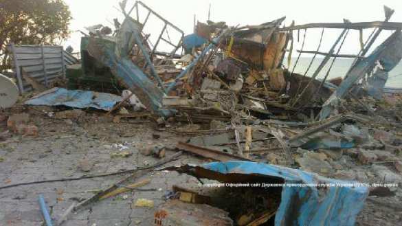 На Азовском побережье неизвестные диверсанты уничтожили украинский пограничный пункт наблюдения (фото) | Русская весна