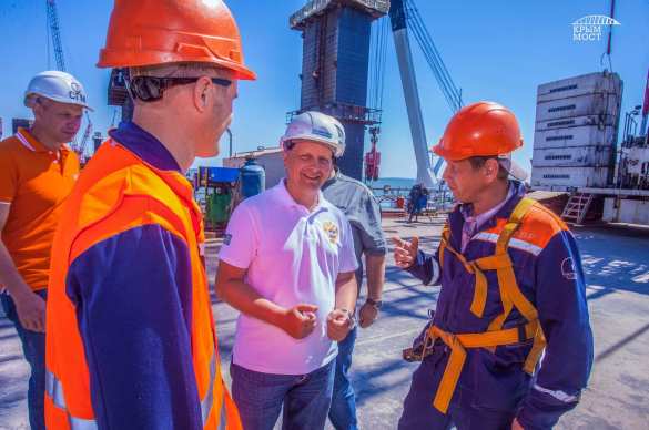 Установка арок Крымского моста пройдет с минимальным ограничением судоходства, — министр транспорта (ФОТО, ВИДЕО) | Русская весна