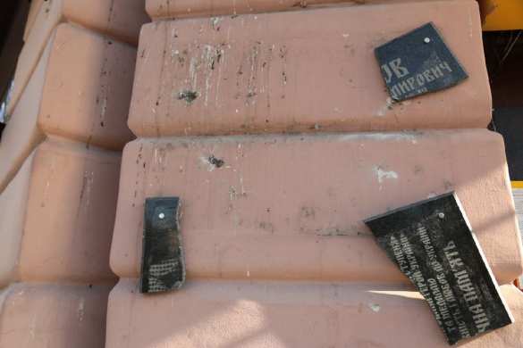 В Одессе уничтожили мемориальную доску боевику «Правого сектора», погибшему 2 мая 2014 года (ФОТО, ВИДЕО) | Русская весна