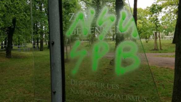 В Германии изуродовали могилы советских солдат (ФОТО) | Русская весна