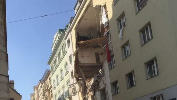 Мощный взрыв в жилом доме в Вене: страшные кадры (ФОТО, ВИДЕО) | Русская весна