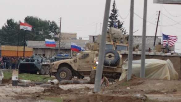 Сирийцы взбунтовались, не пропуская конвой США, американцы застрелили местного жителя (+ФОТО, ВИДЕО) | Русская весна