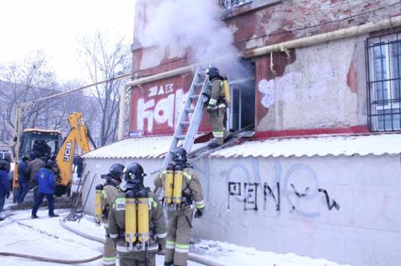 СРОЧНО: В центре Луганска произошел сильный взрыв (+ФОТО, ВИДЕО) | Русская весна