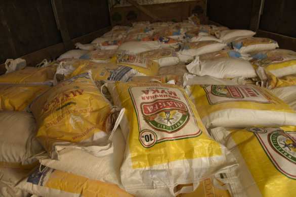 Из Крыма на Донбасс отправили 22 тонны продуктов и теплых вещей (фото) | Русская весна