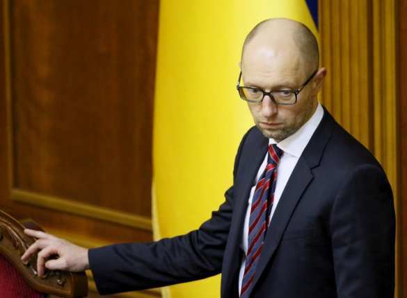 Убеждал, улыбался и пил водичку: как Яценюк вел себя в Раде (ФОТОЛЕНТА) | Русская весна