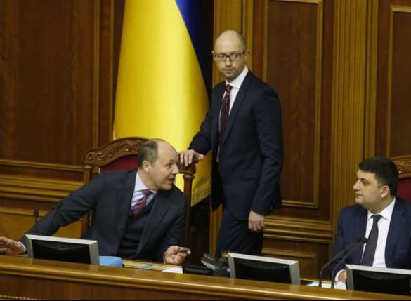 Убеждал, улыбался и пил водичку: как Яценюк вел себя в Раде (ФОТОЛЕНТА) | Русская весна