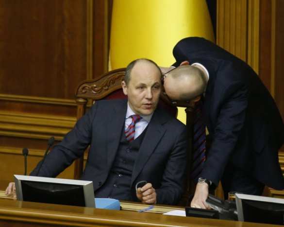 Убеждал, улыбался и пил водичку: как Яценюк вел себя в Раде (ФОТОЛЕНТА) | Русская весна