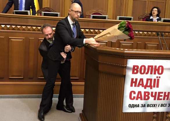 МОЛНИЯ: Яценюк подал в отставку (+ВИДЕО) | Русская весна