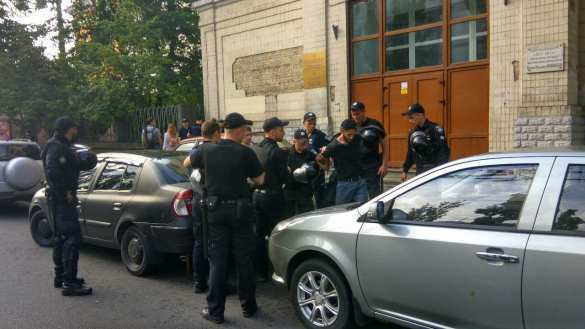 Неонацисты перекрыли центр Киева, чтобы помешать маршу гомосексуалистов (ФОТО) | Русская весна