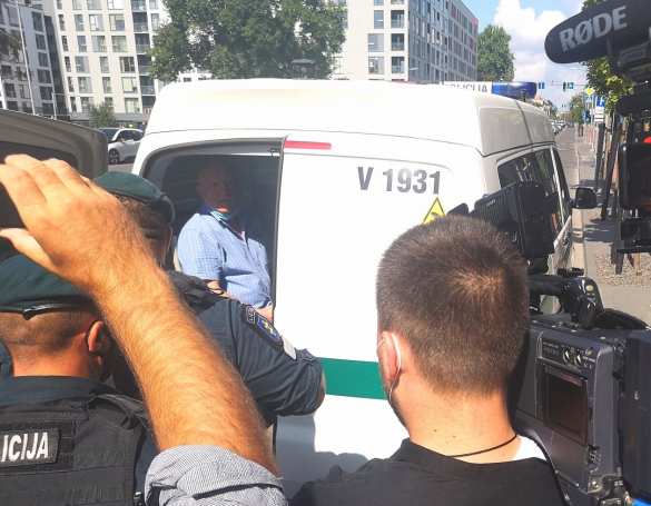 За «неправильный» вопрос Тихановской жёстко задержан гражданин Литвы (ФОТО, ВИДЕО) | Русская весна