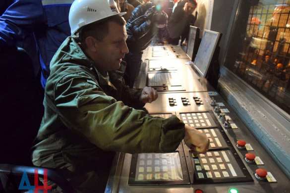 Захарченко запустил выплавку стали на Юзовском металлургическом заводе (+ВИДЕО, ФОТО) | Русская весна