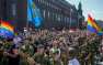 Главком армии Швеции возглавил парад однополых извращенцев (ФОТО) | Русская весна