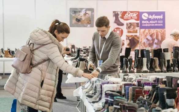 "Лель" выходит на новый уровень: крупный российский производитель детской обуви запускает оптовые поставки Family Look коллекции для взрослых | Русская весна
