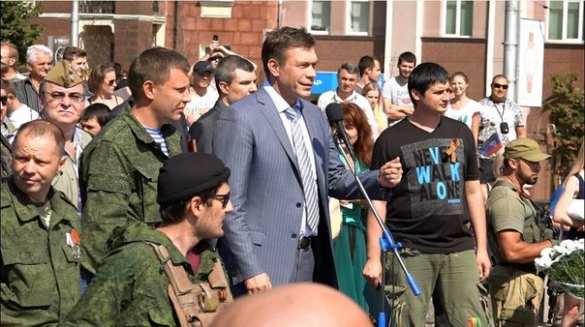 Возвращать Украину надо не громкими заявлениями, а улучшением жизни в самих Республиках, — Олег Царев | Русская весна