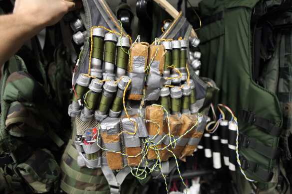 В Брюсселе нашли мастерскую по изготовлению поясов смертников для парижских террористов | Русская весна