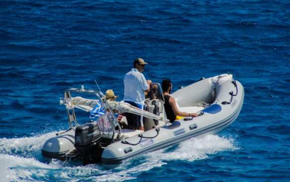 Моторные лодки и  лодочные моторы: выбор для активного времяпровождения на воде | Русская весна