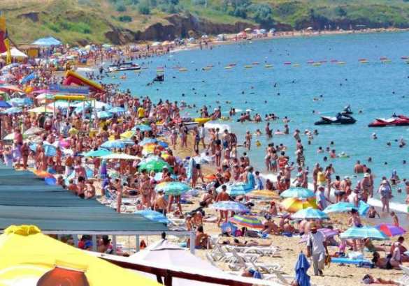 Туристический поток в Крым вырос на 80% | Русская весна