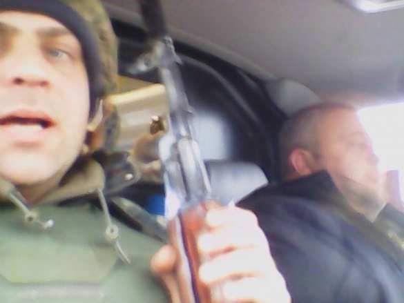 МОЛНИЯ: в Углегорске бои в центре города — артиллерия Ополчения прямой наводкой успешно уничтожает танки оккупационных сил | Русская весна